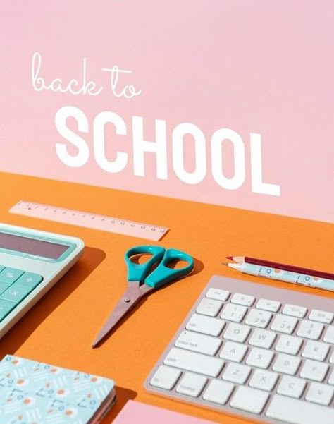 Back to school concept with keyboard Free Photo Back To School Photography Ideas, Back To School Shoots, Back To School Flatlay, Back To School Social Media Posts, Back To School Promo, Back To School Product Photography, Back To School Creative Ads, Back To School Advertising, Back To School Graphic Design