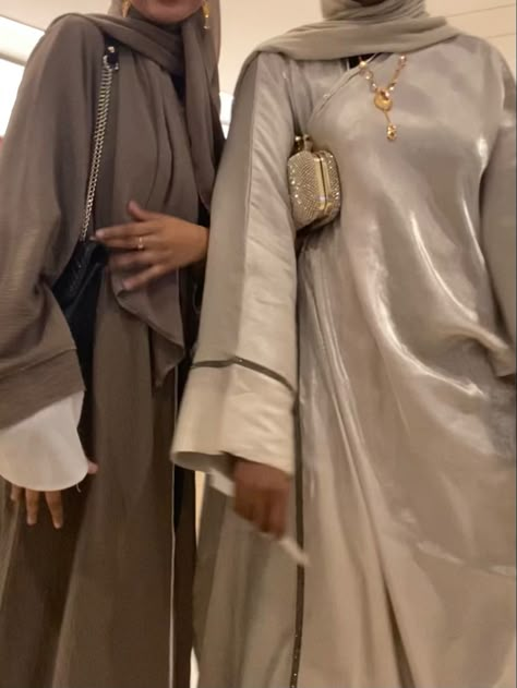 Elegant abaya, modest outfits, dream wardrobe, abaya era #abaya #modestoutfits #muslimah #muslimgirl #elegntabaya Modest Hijabi Outfits, Khaleeji Abaya, Islamic Modest Fashion, Fashion Brand Company, Abaya Outfit, Abaya Design, Hijabi Fits, Abaya Style, Modest Fashion Hijab