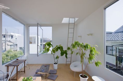 Moriyama Houses, Tokyo – SANAA – Iwan Baan Sanaa Architecture, Moriyama House, Tatami Living Room, Kazuyo Sejima, House Tokyo, Ryue Nishizawa, Modern Japanese Style, Architecture Books, Urban Architecture