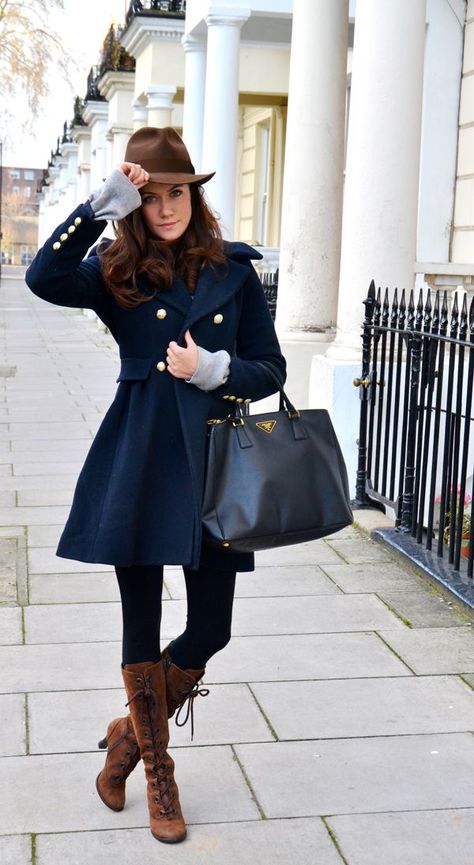 Corporate Clothes, Outfits Trending, Clothes Winter, Corporate Wear, Blue Coat, Estilo Preppy, Mode Casual, Looks Chic, Classy Women