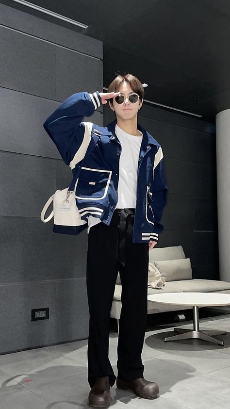 Jungwon Enhypen Full Body Pic, Jungwon Jersey 04 Dodgers Back, Jungwon Fits, Jungwon Fashion, Jungwon Prada 2023, Jungwon Fashion Style, Jungwon Motorcycle, Jungwon Full Body Pic, Jungwon Outfits