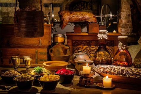 Medieval Food, French Chicken, Medieval Peasant, French Soup, Peasant Food, African Origins, Ancient Recipes, Regional Food, Royal Castles