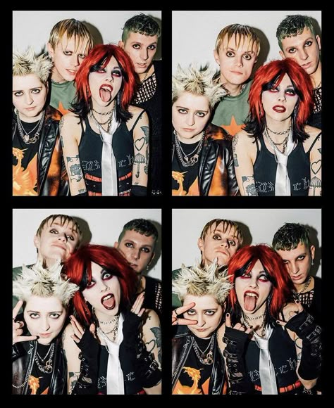 Punk Fashion Aesthetic, Punk Poses, Punk Photoshoot, Portrait Album, Pale Waves, Band Photoshoot, Grunge Posters, Band Photography, People Poses