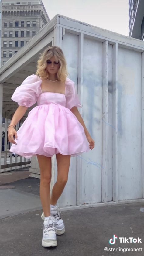 Fluffy Dresses Short, Pink Puff Dress Outfit, Short Pink Puffy Dresses, Cute Puffy Dresses Short, Puffy Pink Dress Short, Short Poofy Prom Dresses, Poofy Short Dresses, Pink Dresses For Birthday, Poofy Short Dress