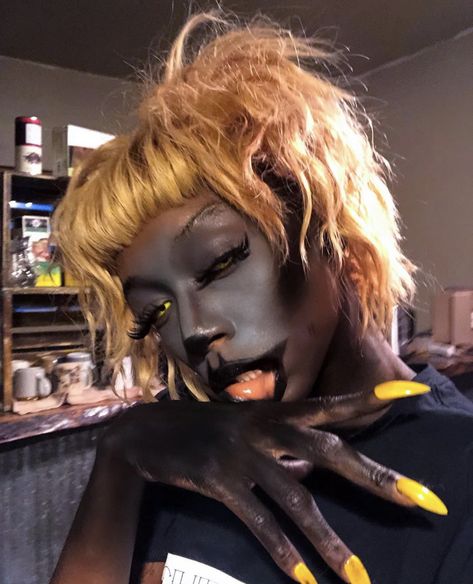 Wolf Costume Makeup, Werewolf Nails, Werewolf Eyes, Werewolf Makeup, Wolf Makeup, Werewolf Costume, Clown Halloween Costumes, People References, Midnight Cowboy