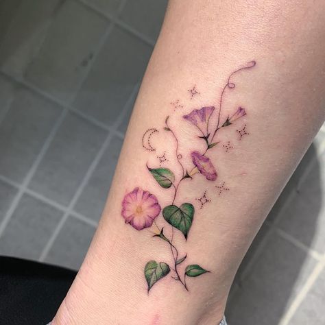 V on Instagram: “Morning Glories!” Morning Glory Arm Tattoo, Fine Line Morning Glory Tattoo, Petunia Tattoo, Morning Glory Tattoo, Glory Tattoo, Flower Vine Tattoos, Flower Tattoo Stencils, Back Of Arm Tattoo, Circle Tattoos