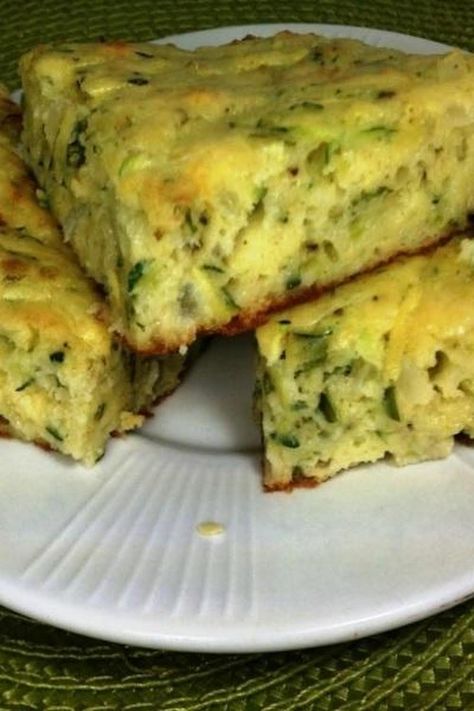 Zucchini Squares, Zucchini Appetizer, Emily Bites, Zucchini Recipe, Bisquick Recipes, Square Recipes, Taste Test, Quiche Recipes, Zucchini Recipes