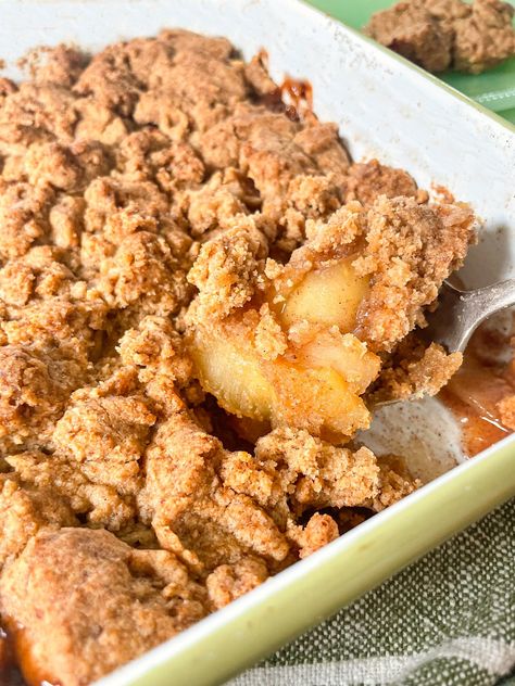 This apple crumble recipe is made with fresh apples and a crispy, cinnamon whole wheat crumb topping. It's an easy dessert that comes together in just minutes boasting big, scrumptious crumbs for a delicious and wholesome treat that will leave everyone asking for seconds. Easy Apple Crumble, Apple Crumble Recipe, Apple Crumb, Crumble Recipe, Easiest Apples, Crumb Topping, Crumble Topping, Apple Crumble, Fresh Apples