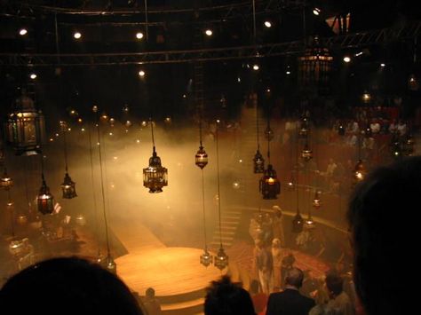 Round Stage Design, Theater In The Round, Round Stage, Theater Lighting, Technical Theatre, Stage Lighting Design, Theater Stage, Lighting Design Inspiration, Theatre Inspiration