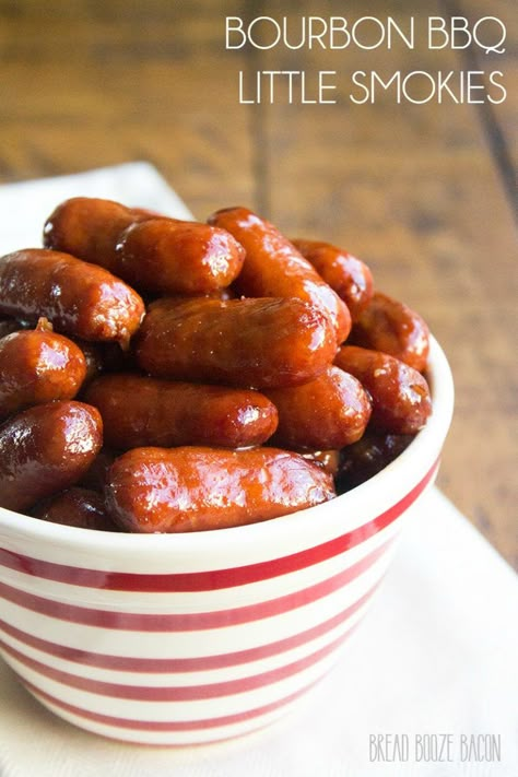 Bourbon BBQ Little Smokies are a flavorful appetizer that's easy to make and oh so good! #BreadBoozeBacon #bourbon #bbq #appetizer Grape Jelly Chili Sauce, Bbq Little Smokies, Little Smokies Recipes, Smokies Recipe, Little Smokies, Bread Booze Bacon, Crockpot Appetizers, Cozy Weekend, Appetizers For A Crowd