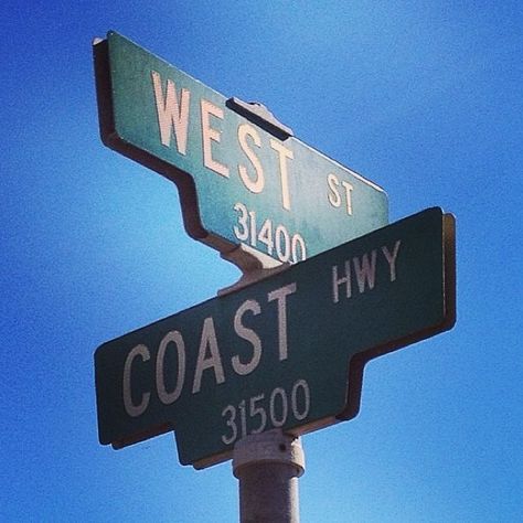 West coast West Coast Hip Hop Aesthetic, East La Aesthetic 90s, East Coast Rap Aesthetic, West Coast Aesthetic Rap, G Funk Aesthetic, Old School Hiphop Aesthetic, Bay Area Aesthetic Hip Hop, 90s West Coast Aesthetic, West Coast Art