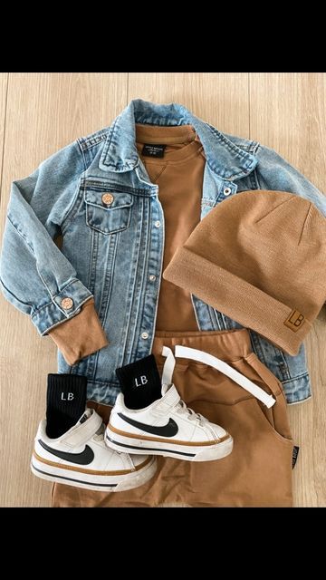 Boys Fall Outfits For Pictures, Toddler Boy Winter Outfits, Fall Boy Outfits, Toddler Boy Outfit Ideas, Stylish Toddler Boy Outfits, Mom And Son Outfits, Toddler Boy Style, Fall Photo Outfits, Boys Fall Fashion