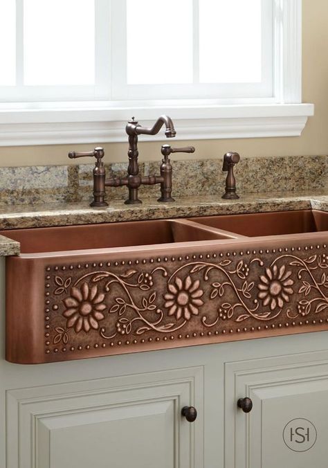 Copper Farmhouse Sink, Cottage Chic Kitchen, Unique Sinks, Sink Design, Chic Kitchen, Shabby Chic Kitchen, Farmhouse Sink, Shabby Chic Homes, Cottage Chic