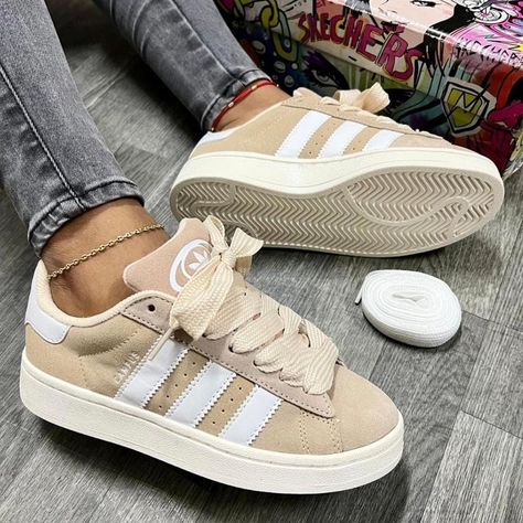 Adidas Shoes Campus, Campus Adidas, Adidas Campus 00s, Trendy Shoes Sneakers, Pretty Shoes Sneakers, Shoes Outfit Fashion, Cute Nike Shoes, Cute Nikes, Adidas Campus