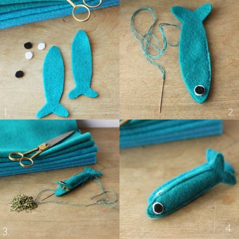 Diy Catnip Toys, Diy Jouet Pour Chat, Felt Cat Toys, Kat Diy, Cats Toys, Homemade Cat Toys, Diy Pet Toys, Diy Cat Toys, Homemade Cat