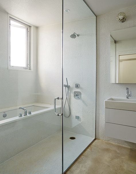 A steam shower was one of Daniel Staackmann’s main requests; this one is by Mr. Steam with faucets from the Axor Bouroullec line. Shower Makeover, Makeover Kamar Mandi, Bathtub Shower Combo, Shower Combo, Tub Shower, Upstairs Bathrooms, Bathroom Redo, Tub Shower Combo, Bathroom Layout