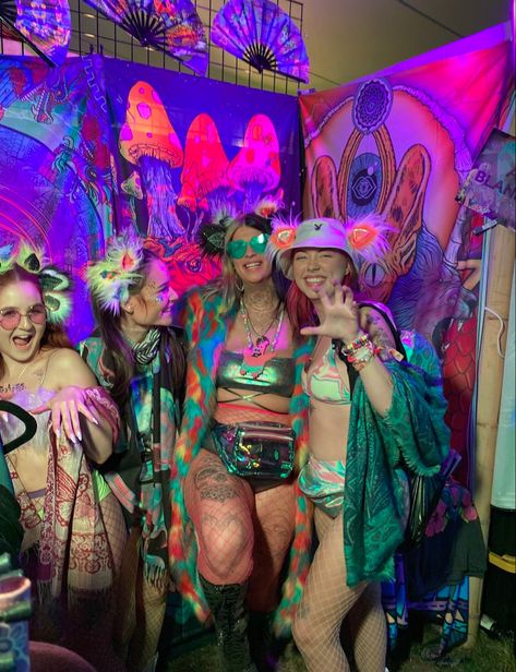 Forest Outfit, Electric Forest Outfit, Lost In The Sauce, Rave Party Outfit, Rave Aesthetic, Rave Concert, Rave Fit, Rave Outfits Edc, Festival Aesthetic