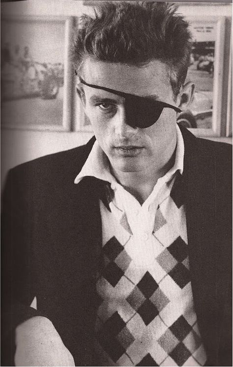 Not even an eye patch could make James Dean look bad. Jim Stark, James Dean Photos, Jimmy Dean, East Of Eden, Eye Patch, James Dean, Ermanno Scervino, Steve Mcqueen, Les Miserables