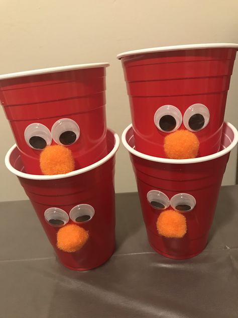 Elmo Birthday Decorations Diy, Elmo Bday Party Ideas, Elmo Party Ideas Decoration, Elmo Birthday Party Food Ideas, Elmo Party Food, Elmo Birthday Decorations, Elmo Birthday Party Boy 1st Decorations, Elmo Party Ideas, Elmo First Birthday Party Boy