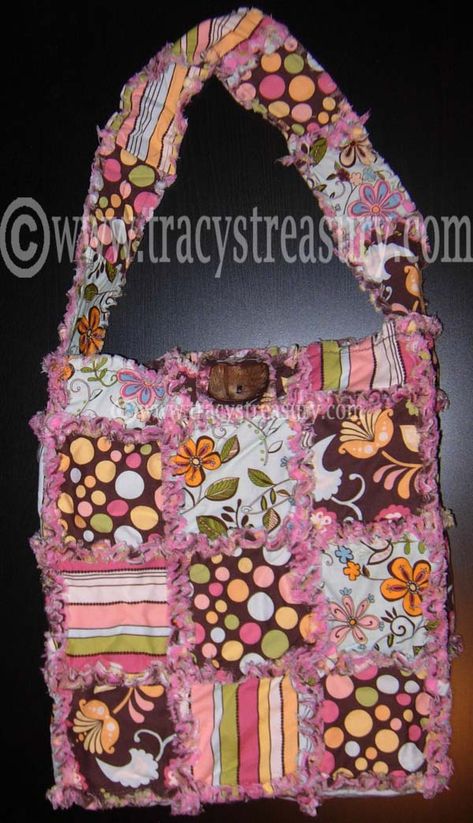 As if I don't have enough bags already! I didn't have a cute one in these exact proportions though. This fun litt... Rag Bags Pattern, Rag Potholders, Rag Rug Purses, Purse Quilt Block Pattern, Cheap Pink Patchwork Bags, Quilt Purse, Affordable Pink Patchwork Bags, Rag Quilt Purse, Rag Bag