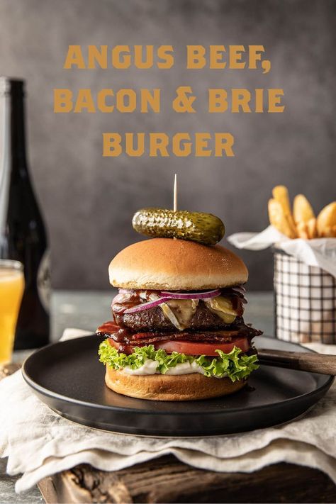 Brie Burger, Bacon Brie, Gourmet Burgers Recipes, Gourmet Burger, Cheese Buns, Beef Patties, Beef Bacon, Bacon Burger, Gourmet Burgers