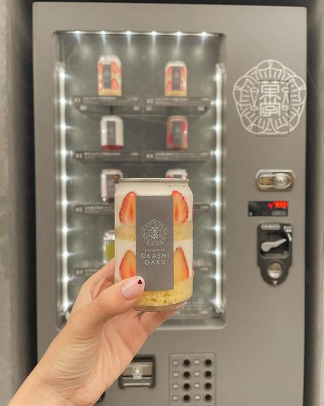 Dessert Vending Machine, Boba Vending Machine, Cake Vending Machine Japan, Vending Machines Japan, Bakery Vending Machine, Canned Cake Japan, Cake In A Can Japan, Gatcha Machine Japan, Japanese Vending Machines Aesthetic