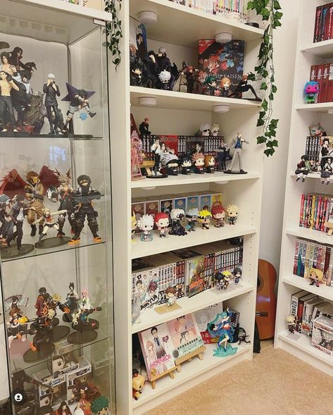 Anime Themed House, Anime Home Decor Ideas, Anime Display Case, Manga Corner Room, Anime Themed Rooms, Figurine Shelf Display, Anime House Decor, Anime Theme Bedroom, Anime Theme Room