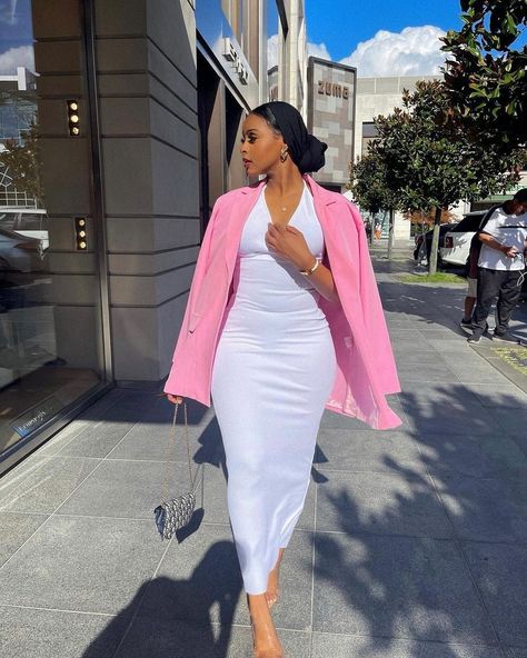 Get Into This Style on Instagram: "A look ✨😍😍 @_hafsamuhi • Follow @getintothisstyle for more and tag #getintothisstyle • #rebelgal #wissk7 #questionlook #prettylittlething…" Professional Work Outfit, Color Blocking Outfits, Cute Modest Outfits, Boujee Outfits, Business Outfits Women, Feminine Women, Classy Dress Outfits, Modest Wear, Hijabi Fashion