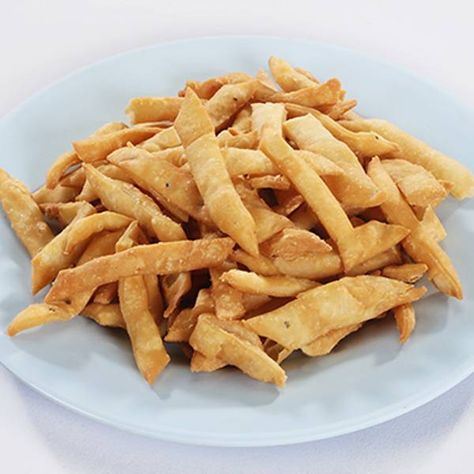 Samosa Pastry, Namak Pare, Savory Snack Recipes, Special Occasion Food, Master Board, Easy Snack Recipes, English Food, Smoothie Shakes, Indian Recipes