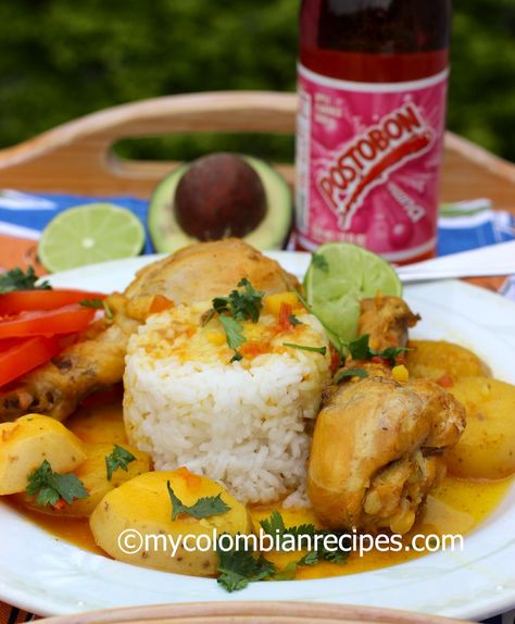 Sudado de Pollo (Colombian-Style Chicken Stew) |mycolombianrecipes.com Columbian Chicken, Colombian Chicken, Columbian Food, Sazon Goya, Mexican Store, Columbian Recipes, Colombian Dishes, Colombian Recipes, Colombian Cuisine