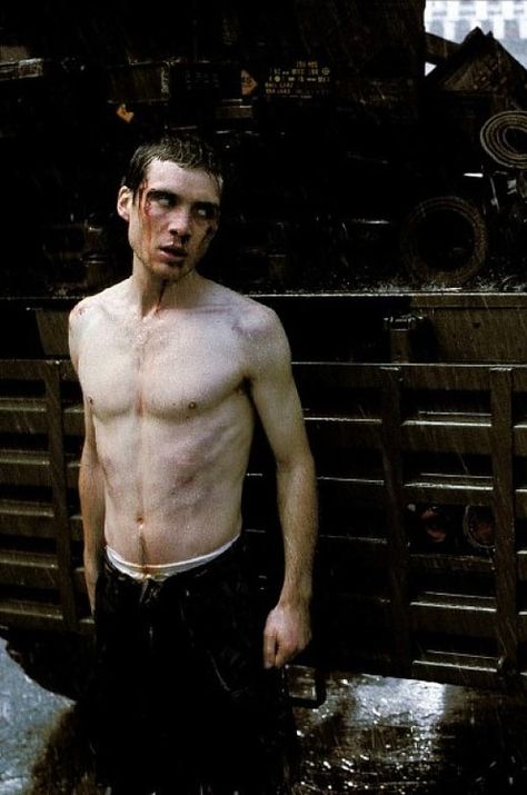 Cillian Murphy in 28 Days Later 28 Days Later, Cillian Murphy Peaky Blinders, Cillian Murphy, 28 Days, Peaky Blinders, Film Serie, Latest Movies, Horror Films, Celebrity Crush