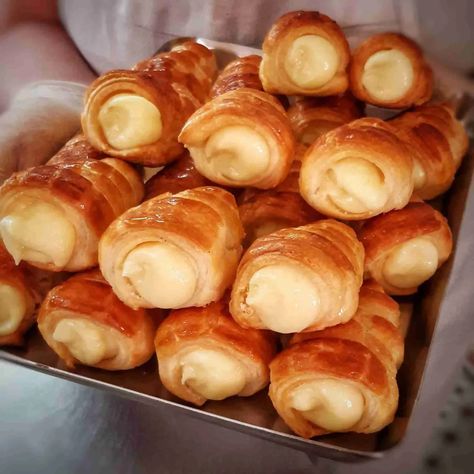 Dessert Archives - Cooking Italians Sfogliatella Recipe, Custard Puff Pastry, Cream Puff Pastry, Cream Horn, Puff Pastry Filling, Cream Horns, Pistachio Pesto, Chocolate Custard, Italian Pastries