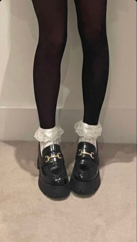 Lace Socks And Loafers, Loafers And Pantyhose Outfit, Frilly Socks And Heels, Frilly Socks Outfit, Black Loafers Outfit, Socks And Loafers, Socks Aesthetic, Frilly Socks, Venus Fashion