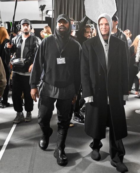 Business Core, Kanye Fashion, Kanye West Style, Yeezy Outfit, Matthew Williams, Fire Fits, Street Style Paris, Black Mamba, Black Fits