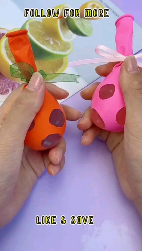 https://www.instagram.com/reel/CXWSWxQg_iP/?utm_medium=share_sheet Baloon Diy, Creative Kids Crafts, Children Activities, Craft Ideas For Kids, Preschool Arts And Crafts, Hand Crafts For Kids, Diy Crafts For Kids Easy, Diy Activities, Fun Easy Crafts