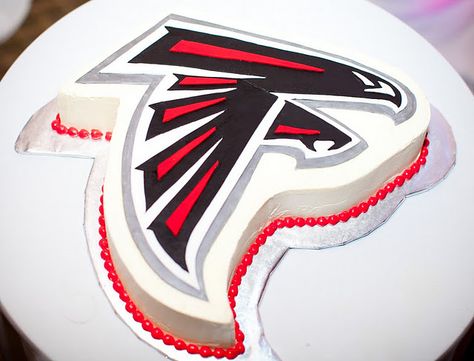 ellyB Wedding: Tyeema & Gerik at Eleven 15 Events - Atlanta Falcons grooms cake! Atlanta Falcons Nail Designs, Atlanta Braves Grooms Cake, A&m Grooms Cake, Alabama Wedding Cake, Atlanta Falcons Cake, Falcons Cake, Atlanta Falcons Tattoo, Atlanta Falcons Art, Atlanta Falcons Wallpaper