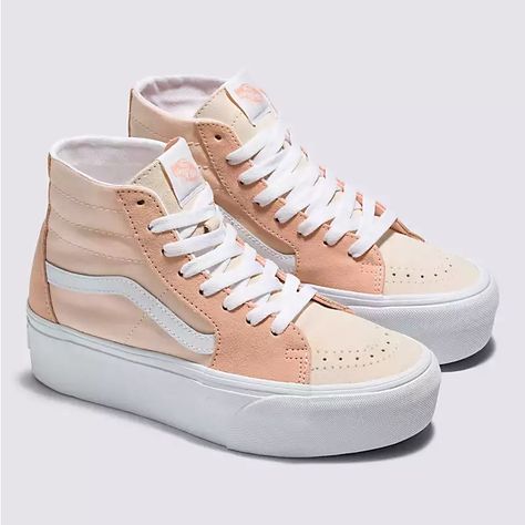 Brand New In Box Teaching Fits, Preppy Ideas, Aesthetic Shoe, Vans Shoes Fashion, Girl Hood, Preppy Inspo, Cute Vans, Platform Vans, Preppy Things