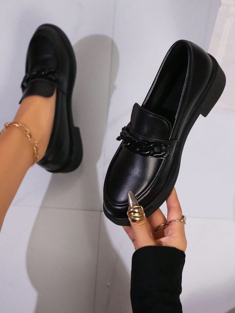 Women's Black Metal Chain Decor Slip On Flat Loafers, Everyday CasualI discovered amazing products on SHEIN.com, come check them out! Chic Chic, Chain Decor, Flat Loafers, Shoes Outfit Fashion, Loafer Shoes Women, Shoes Outfit, Girly Shoes, Best Sneakers, Shoes Women