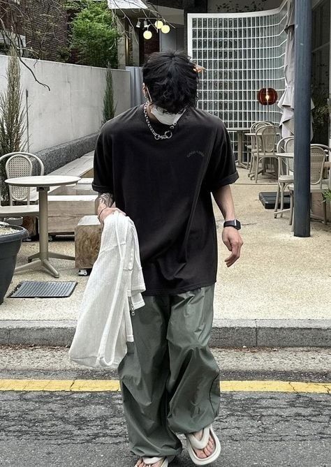 Our Guide To The Acubi Aesthetic — A Style Set Short Men Aesthetic, Baggy Clothes Aesthetic Summer, Acubi Aesthetic, Korean Street Fashion Men, Acubi Fashion, Masc Outfits, Baggy Clothes, Mens Casual Dress Outfits, Fashion Aesthetics