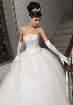 Dress women Princess Style Wedding Dresses, Bridesmaid Dresses Uk, Popular Wedding Dresses, Hollywood Wedding, Beautiful Wedding Gowns, Pink Bridesmaid Dresses, Tulle Ball Gown, Stunning Wedding Dresses, Princess Wedding Dresses