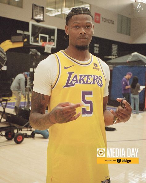 Fellas on film 🎞️ @bibigousa | #LakersMediaDay | Instagram Cam Reddish, Loc Styles For Men, Loc Styles, On Film, College Life, Los Angeles Lakers, Nba, Basketball, Angeles