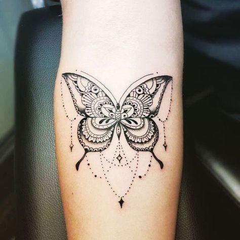 Paisley Butterfly Tattoo, Mandala Butterfly Tattoo, Unique Butterfly Tattoo Designs, Butterfly Mandala Tattoo, Tattoo Butterflies, A Butterfly Tattoo, Simple Butterfly Tattoo, Unique Butterfly Tattoos, Shin Tattoo