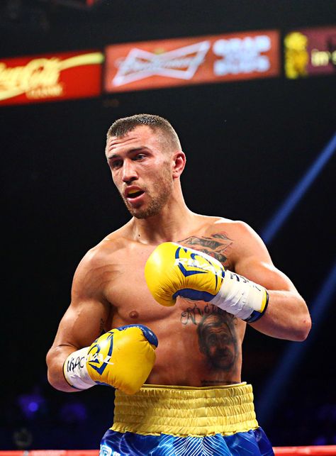 Lomachenko Wallpaper, Vasily Lomachenko, Gym Murals, Vasiliy Lomachenko, Boxing Images, Boxing Ring, Legendary Pictures, Boxing Posters, Manny Pacquiao