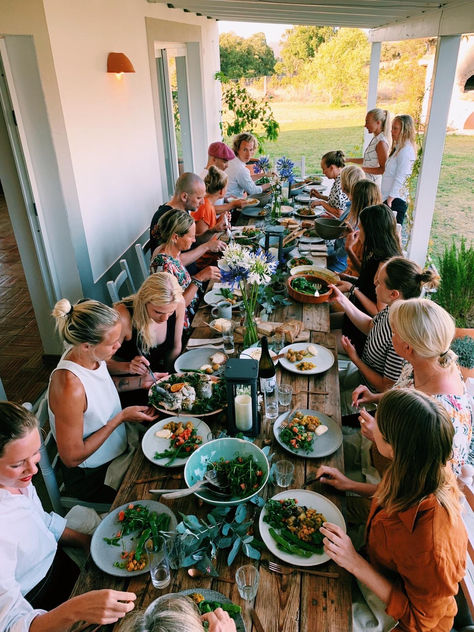 community dinner in Portugal on a yoga retreat The Art Of Slow Living, Art Of Slow Living, Mindfulness Retreat, Gap Year Travel, Healing Retreats, Manifesting Vision Board, Career Vision Board, Meditation Retreat, Wellness Business