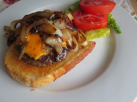 Pub Cheese Open Faced Burgers Open Faced Burgers, Pan Burgers, Pub Cheese, Hamburger Recipes Patty, Dinner Specials, Hamburger Patty, The English Kitchen, Open Faced Sandwich, Patty Melt