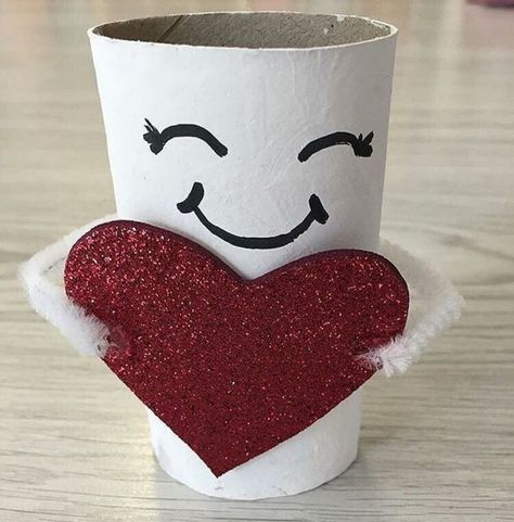 Mops Crafts, Valentines Day Cards Handmade, Toilet Roll Craft, Apple Activities, Handmade Paper Crafts, Paper Roll Crafts, Book Art Diy, Bible Crafts, Mothers Day Crafts