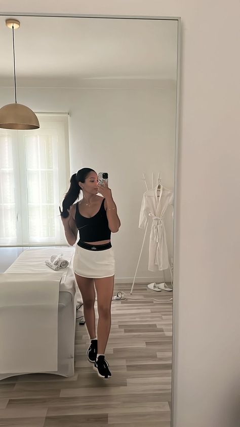 Alo Yoga, workout, Nike, Iphone 14 pro, Europe, European summer, European workout Alo Skirt, Alo Outfit, Alo Yoga Outfit, Yoga Skirt, Match Point, Yoga Outfit, Workout Outfit, Skirt Outfit, Alo Yoga