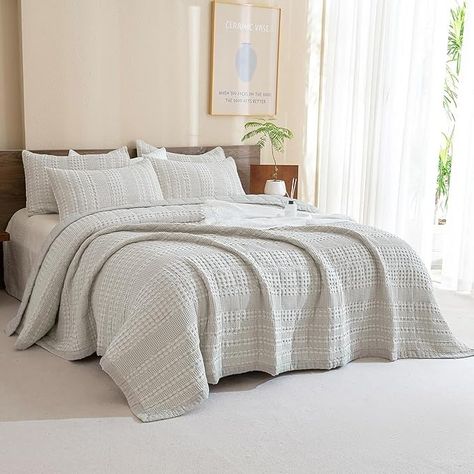 Amazon.com: Sanracie 100% Cotton Quilt Set King Size(110"x98"), Khaki Waffle Quilted Bedspread Sets,3Pcs Soft Lightweight King Quilt Bedding Set,Farmhouse Coverlet Quilt Set Shabby Vintage Chic Bedding Set : Home & Kitchen Bedspread Ideas, Khaki Bedding, King Quilt Bedding, Chic Bedding Sets, Waffle Quilt, Farmhouse Quilts, Cotton Quilt Set, Quilted Bedspreads, Bedspread Set