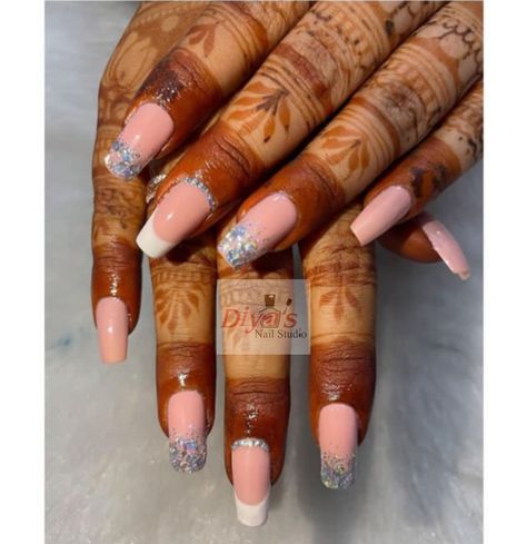 Peach Nails With Designs, Colour Nail Art, Peach Nail Art, Peach Colored Nails, Nail Art 2023, Simple Nail Art, Art Nail Art, Peach Nails, Art 2023