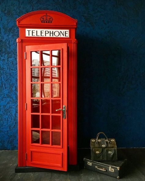 English Telephone Booth, Scifi Room, British Telephone Booth, Telephone Kiosk, Boys Bedroom Modern, London Telephone Booth, London Phone Booth, The K2, Retro Painting